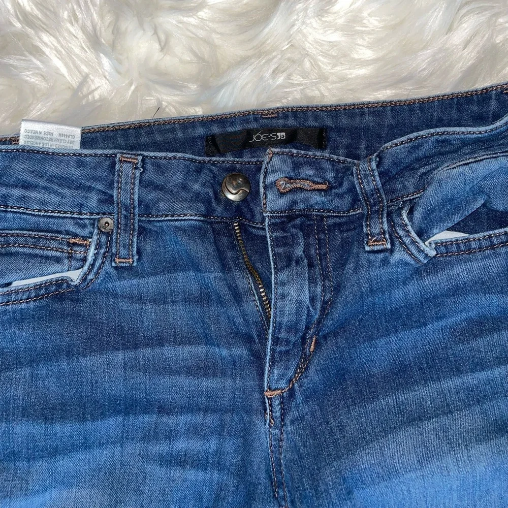 Joe’s Skinny Jeans in Dark Blue Denim - Picture 3 of 5